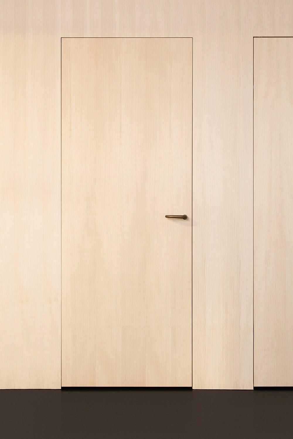 Innerdörr Furu fanér plywood med i-karm