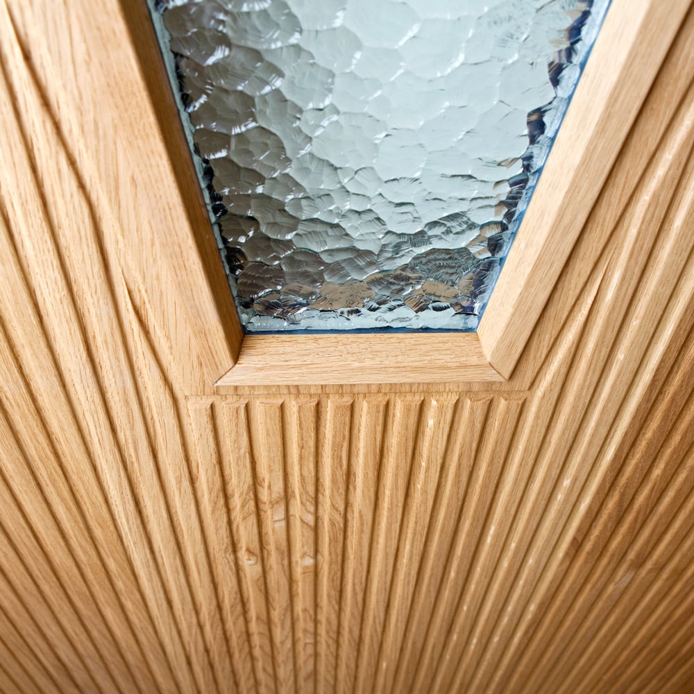 Arild 115S G55 oak detail with Atlantic glass