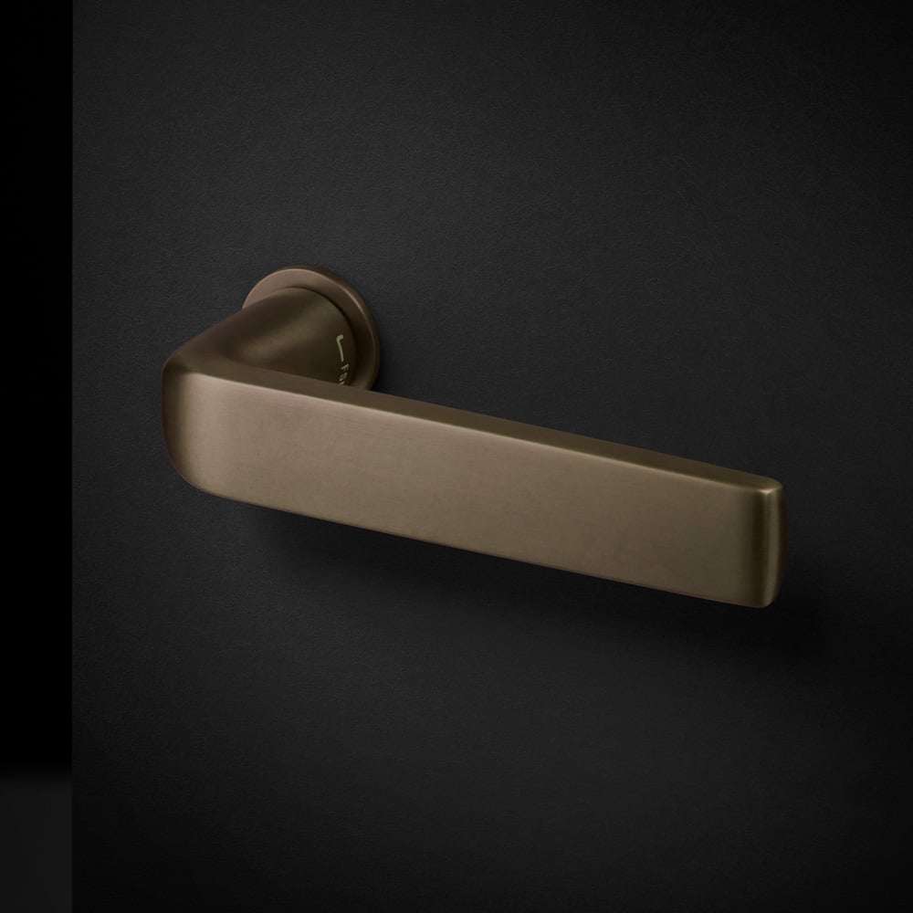 Designhåndtag FSB 1267 i massiv bronze, mørk patineret