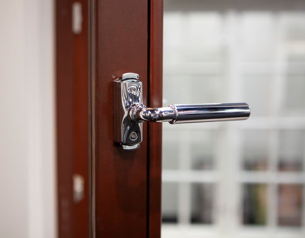We can offer child safety locks for window fittings, for example HOPPE KISI2