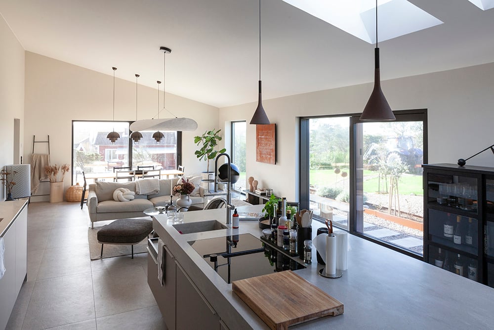 Ekstrands sliding windows Panorama with narrow profiles
