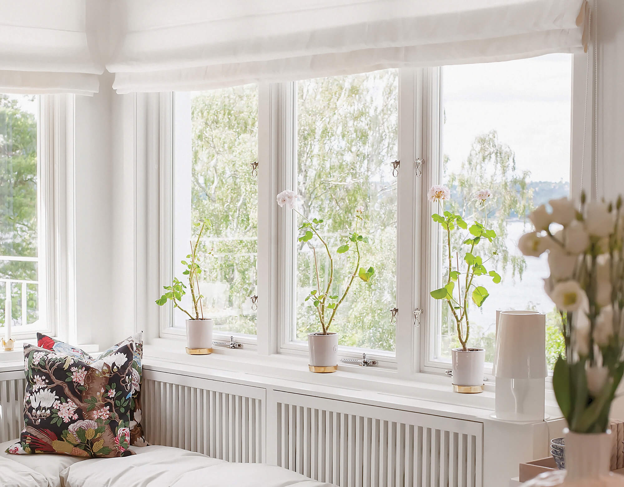 Utåtgående träfönster classic
