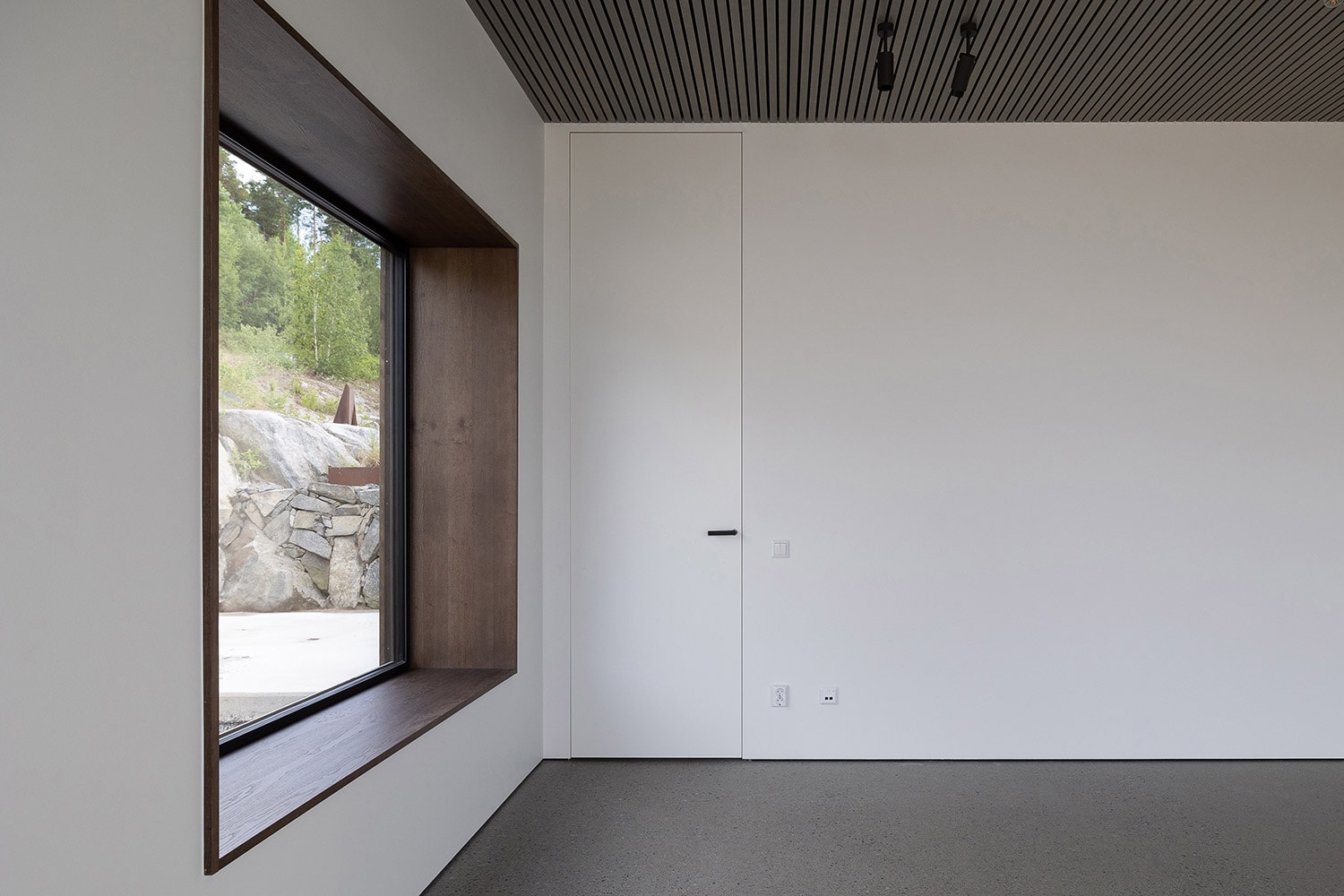 Extrands I-frame at ceiling height. Image: Interesting houses