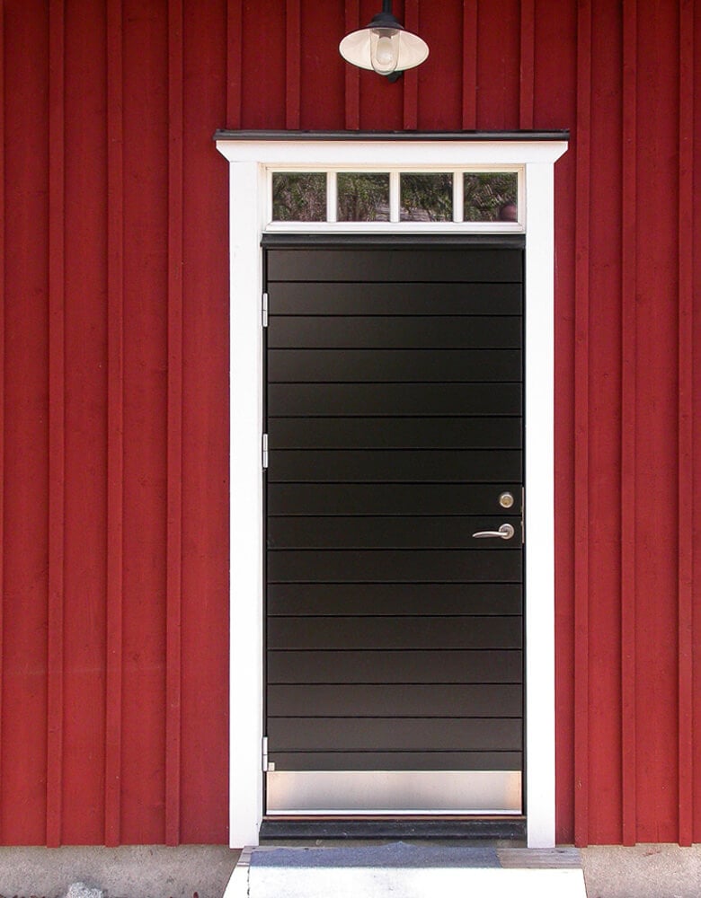 Front door Bergamo 135 S. Options: Black color, stainless steel kick plate