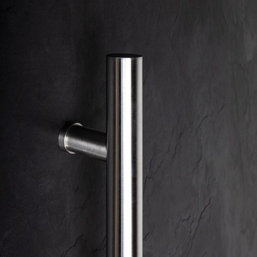 Berg 160 Noir detalj med draghandtag D2R