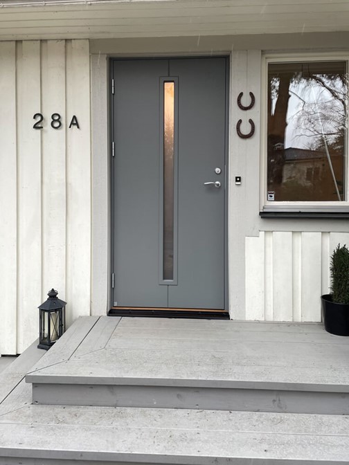 Ekstrands ytterdörr modell Koto Grå 103 G13