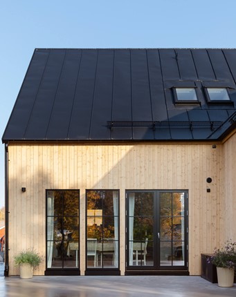 Ekstrands fönster & parfönsterdörr Sverige104 trä/alu med avtagbar spröjs