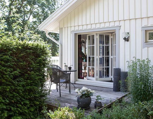 Vikfönster på klassisk villa